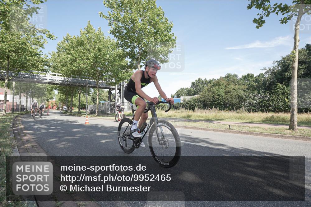 09.08.2026 - GEWOBA Citytriathlon Bremen Michael Burmester http://msf.ph/oto/9952465 09.08.2026 10:29:34 Radfahren 231, 295, 300, 327, 328, 363, 364, 379, 408, 478 meine-sportfotos.de