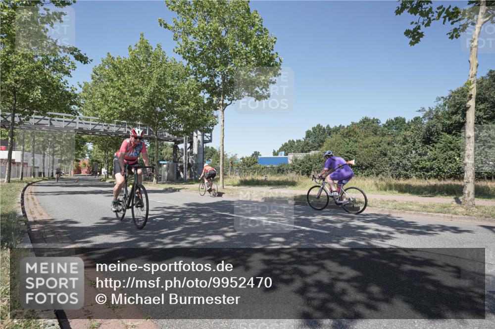 09.08.2026 - GEWOBA Citytriathlon Bremen Michael Burmester http://msf.ph/oto/9952470 09.08.2026 13:29:37 Radfahren 799, 999 meine-sportfotos.de