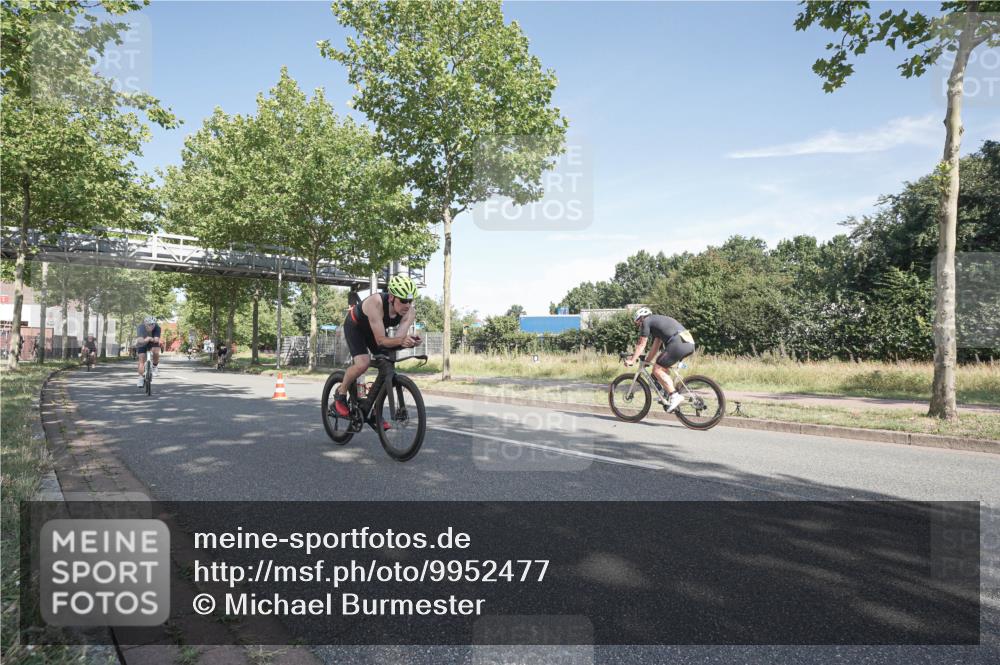 09.08.2026 - GEWOBA Citytriathlon Bremen Michael Burmester http://msf.ph/oto/9952477 09.08.2026 10:29:42 Radfahren 231, 289, 295, 298, 300, 312, 328, 363, 364, 379, 403, 406, 479 meine-sportfotos.de