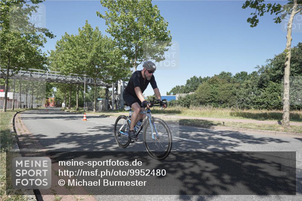 09.08.2026 - GEWOBA Citytriathlon Bremen Michael Burmester http://msf.ph/oto/9952480 09.08.2026 13:30:21 Radfahren 724, 795, 905 meine-sportfotos.de
