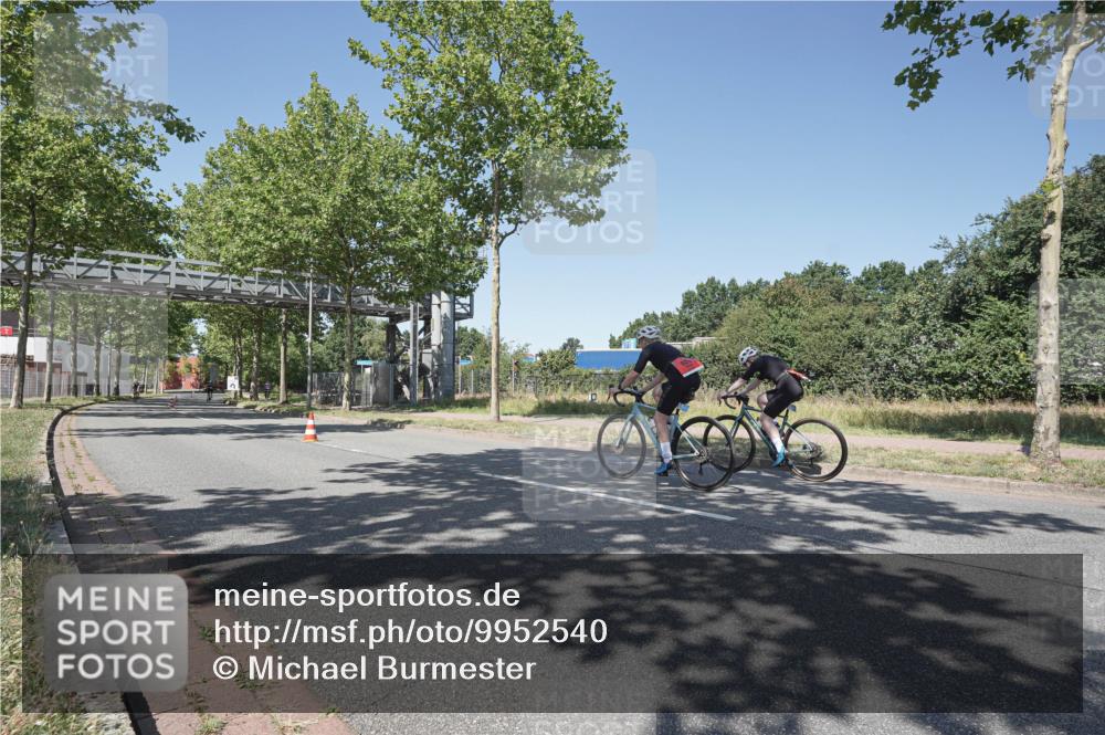 09.08.2026 - GEWOBA Citytriathlon Bremen Michael Burmester http://msf.ph/oto/9952540 09.08.2026 13:33:50 Radfahren 909 meine-sportfotos.de