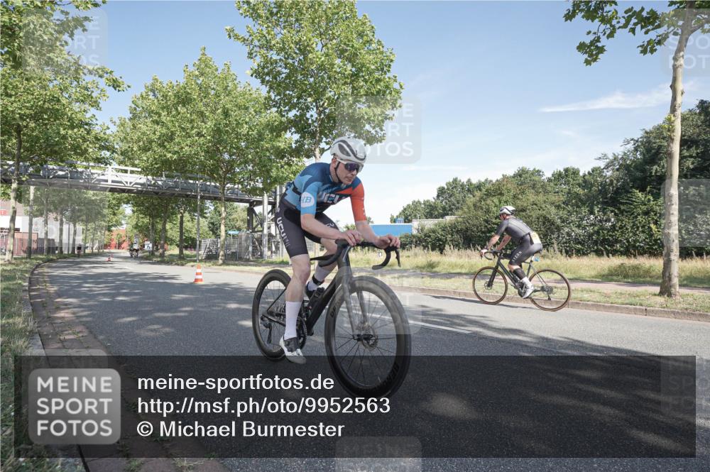 09.08.2026 - GEWOBA Citytriathlon Bremen Michael Burmester http://msf.ph/oto/9952563 09.08.2026 10:31:05 Radfahren 59, 311, 317, 497 meine-sportfotos.de