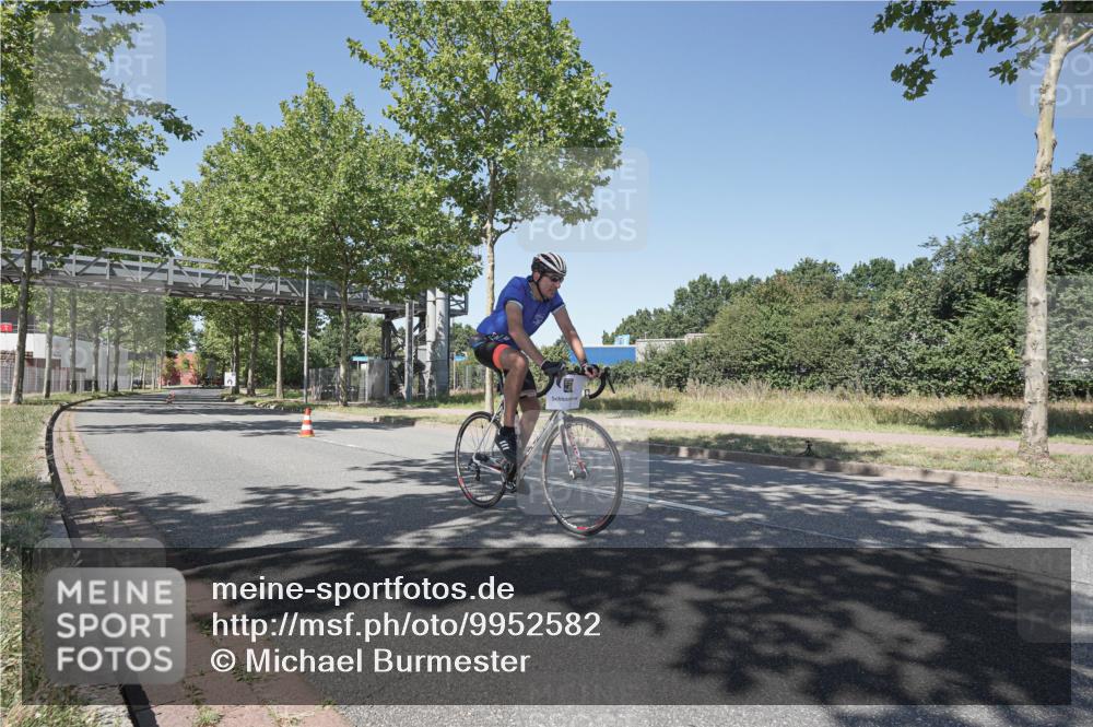 09.08.2026 - GEWOBA Citytriathlon Bremen Michael Burmester http://msf.ph/oto/9952582 09.08.2026 13:47:32 Radfahren 873 meine-sportfotos.de
