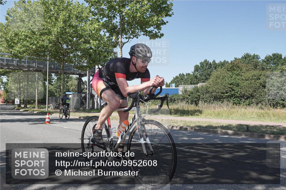 09.08.2026 - GEWOBA Citytriathlon Bremen Michael Burmester http://msf.ph/oto/9952608 09.08.2026 14:06:54 Radfahren 188 meine-sportfotos.de