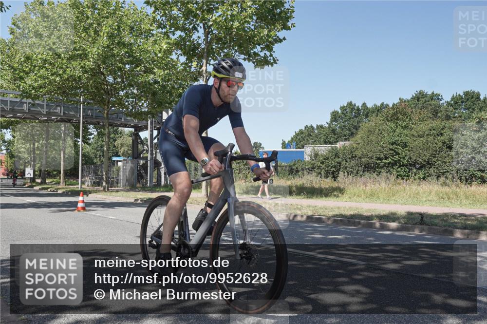 09.08.2026 - GEWOBA Citytriathlon Bremen Michael Burmester http://msf.ph/oto/9952628 09.08.2026 14:07:49 Radfahren 112, 120, 160 meine-sportfotos.de