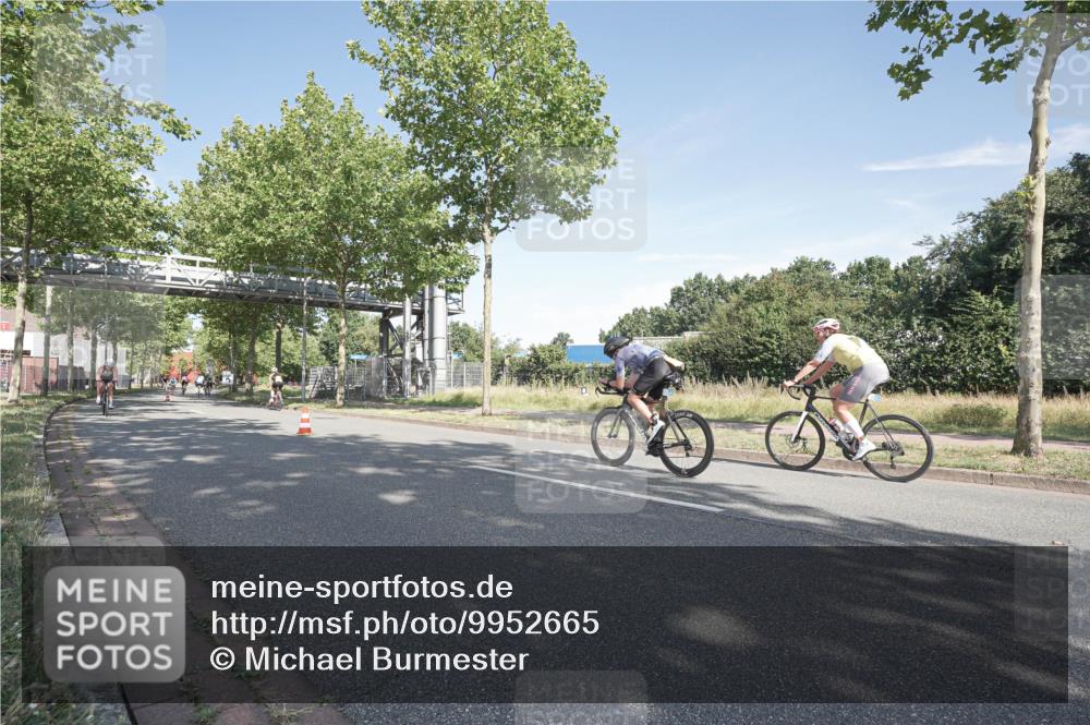 09.08.2026 - GEWOBA Citytriathlon Bremen Michael Burmester http://msf.ph/oto/9952665 09.08.2026 10:32:23 Radfahren 239, 249, 445, 456 meine-sportfotos.de
