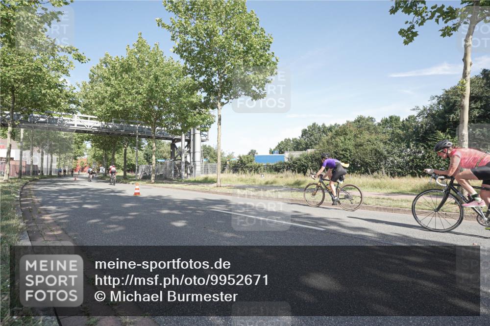 09.08.2026 - GEWOBA Citytriathlon Bremen Michael Burmester http://msf.ph/oto/9952671 09.08.2026 10:32:25 Radfahren 39, 131, 239, 249, 445, 456 meine-sportfotos.de