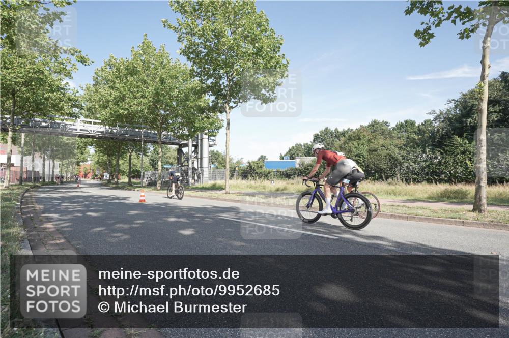 09.08.2026 - GEWOBA Citytriathlon Bremen Michael Burmester http://msf.ph/oto/9952685 09.08.2026 10:32:38 Radfahren 7, 39, 131, 303, 324, 374, 385, 452, 515 meine-sportfotos.de