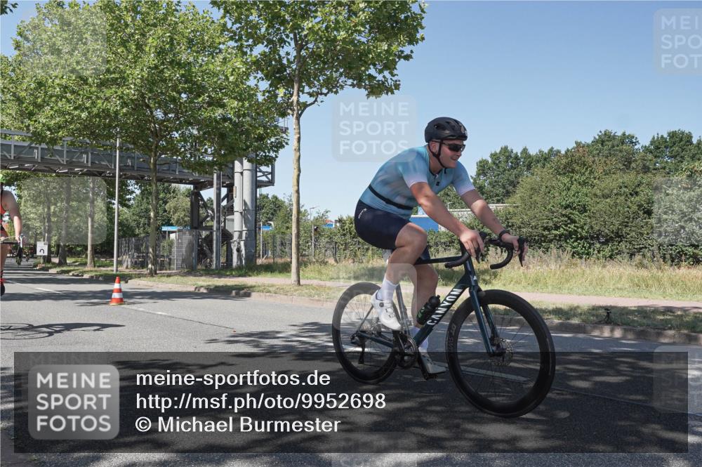 09.08.2026 - GEWOBA Citytriathlon Bremen Michael Burmester http://msf.ph/oto/9952698 09.08.2026 14:09:27 Radfahren 15, 29, 77, 78, 140, 141, 164, 168, 170, 178, 181, 185, 187, 189 meine-sportfotos.de