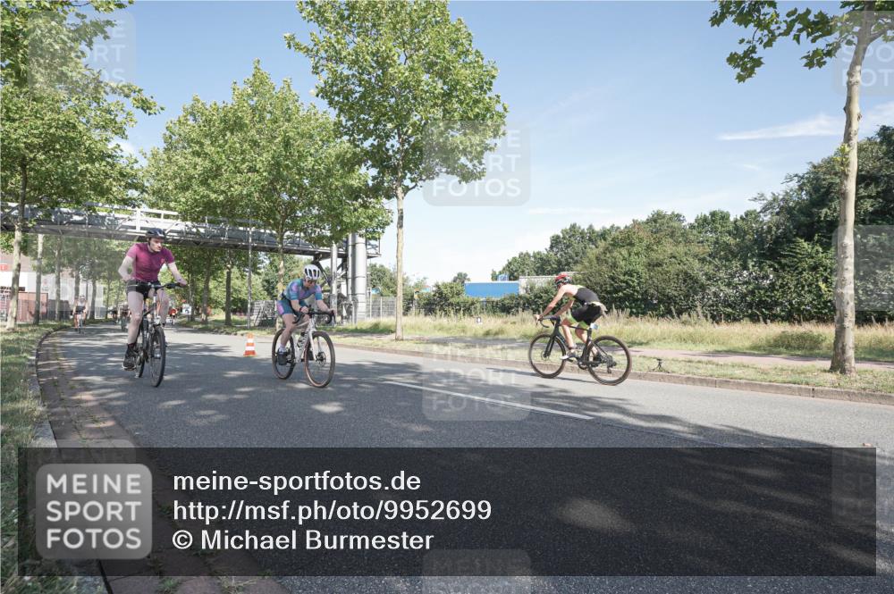 09.08.2026 - GEWOBA Citytriathlon Bremen Michael Burmester http://msf.ph/oto/9952699 09.08.2026 10:32:48 Radfahren 7, 303, 305, 324, 330, 370, 374, 452, 503, 508, 515, 526 meine-sportfotos.de