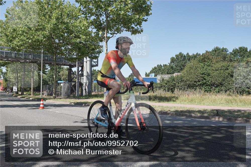 09.08.2026 - GEWOBA Citytriathlon Bremen Michael Burmester http://msf.ph/oto/9952702 09.08.2026 14:09:29 Radfahren 15, 29, 77, 78, 141, 164, 168, 170, 178, 181, 185, 187, 189 meine-sportfotos.de