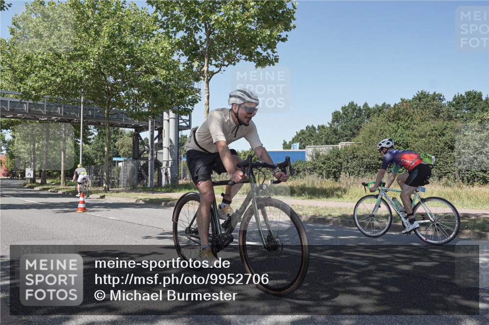 09.08.2026 - GEWOBA Citytriathlon Bremen Michael Burmester http://msf.ph/oto/9952706 09.08.2026 14:09:34 Radfahren 15, 29, 77, 78, 141, 164, 168, 178, 189 meine-sportfotos.de