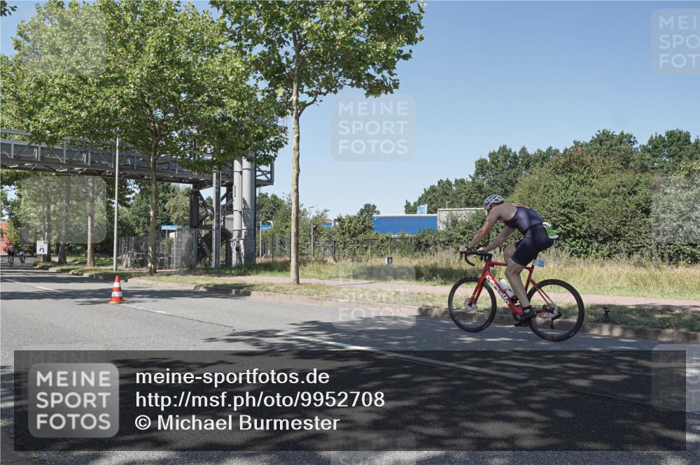 09.08.2026 - GEWOBA Citytriathlon Bremen Michael Burmester http://msf.ph/oto/9952708 09.08.2026 14:09:39 Radfahren 15, 29, 77, 164, 178 meine-sportfotos.de