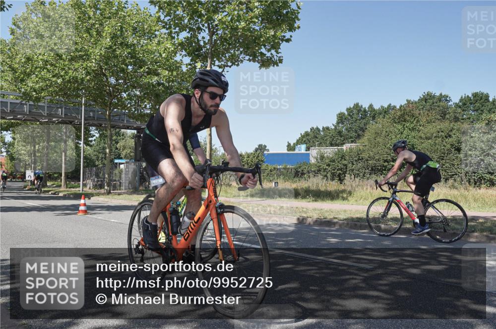 09.08.2026 - GEWOBA Citytriathlon Bremen Michael Burmester http://msf.ph/oto/9952725 09.08.2026 14:10:08 Radfahren 16, 35, 97, 119, 154, 177 meine-sportfotos.de