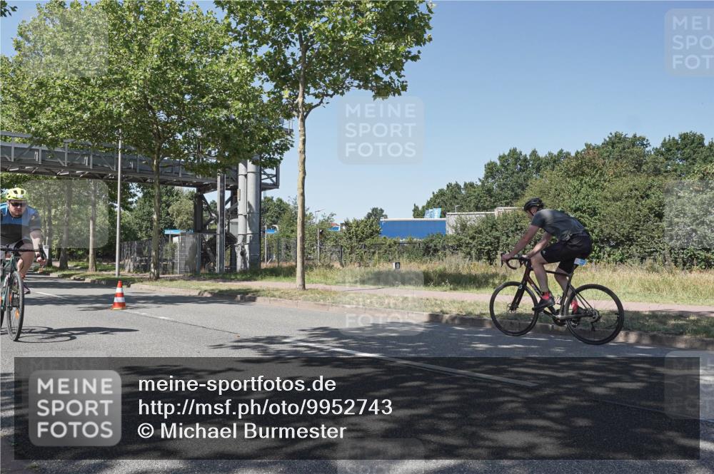 09.08.2026 - GEWOBA Citytriathlon Bremen Michael Burmester http://msf.ph/oto/9952743 09.08.2026 14:10:27 Radfahren 46, 81, 100, 123, 161, 162 meine-sportfotos.de