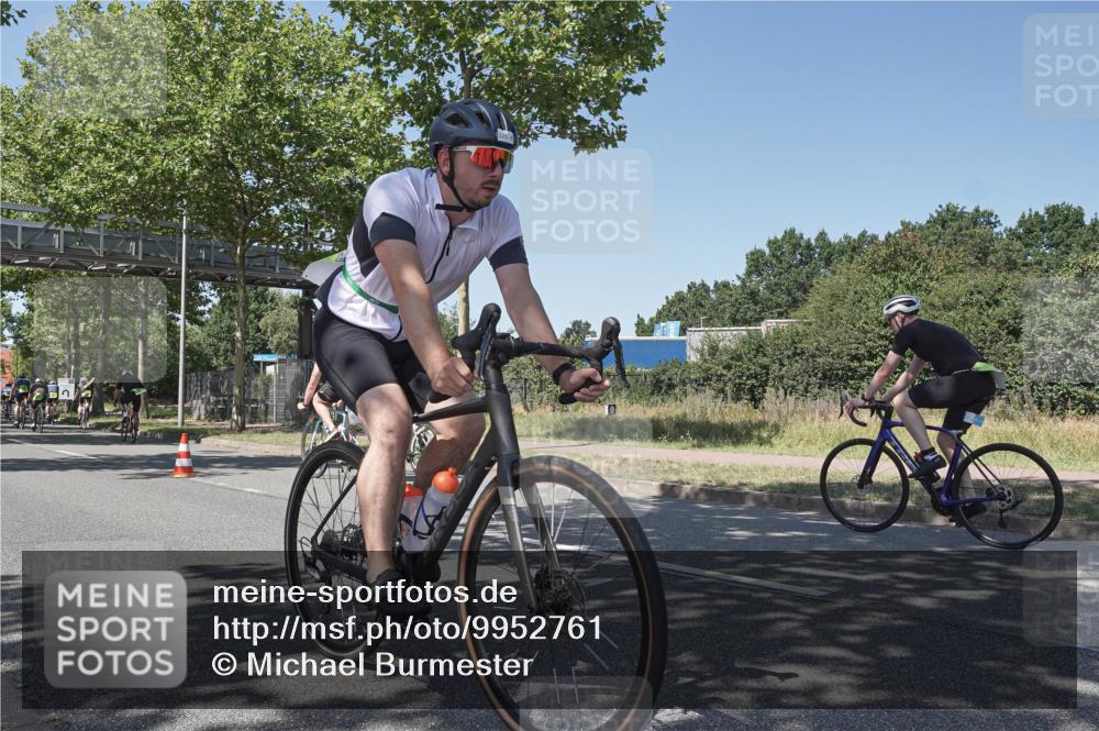 09.08.2026 - GEWOBA Citytriathlon Bremen Michael Burmester http://msf.ph/oto/9952761 09.08.2026 14:10:34 Radfahren 46, 71, 73, 81, 100, 123, 161, 162 meine-sportfotos.de
