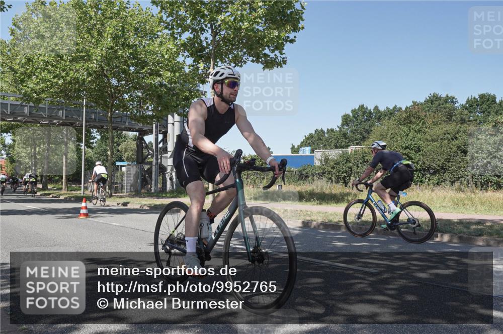 09.08.2026 - GEWOBA Citytriathlon Bremen Michael Burmester http://msf.ph/oto/9952765 09.08.2026 14:10:36 Radfahren 46, 71, 73, 81, 123, 162 meine-sportfotos.de