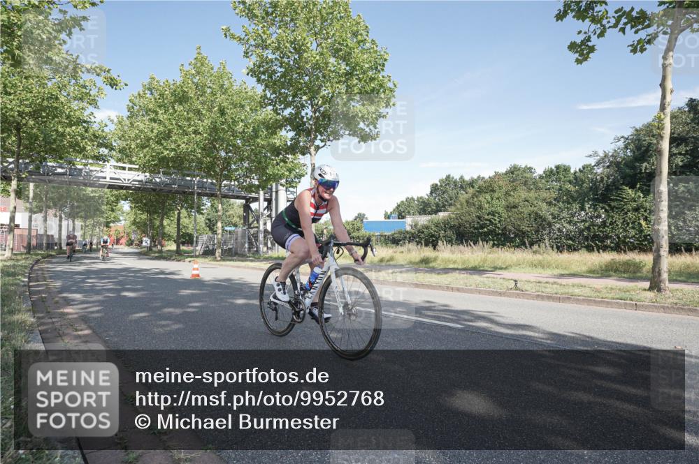 09.08.2026 - GEWOBA Citytriathlon Bremen Michael Burmester http://msf.ph/oto/9952768 09.08.2026 10:33:41 Radfahren 215, 280, 282, 331, 455, 492, 510, 532 meine-sportfotos.de