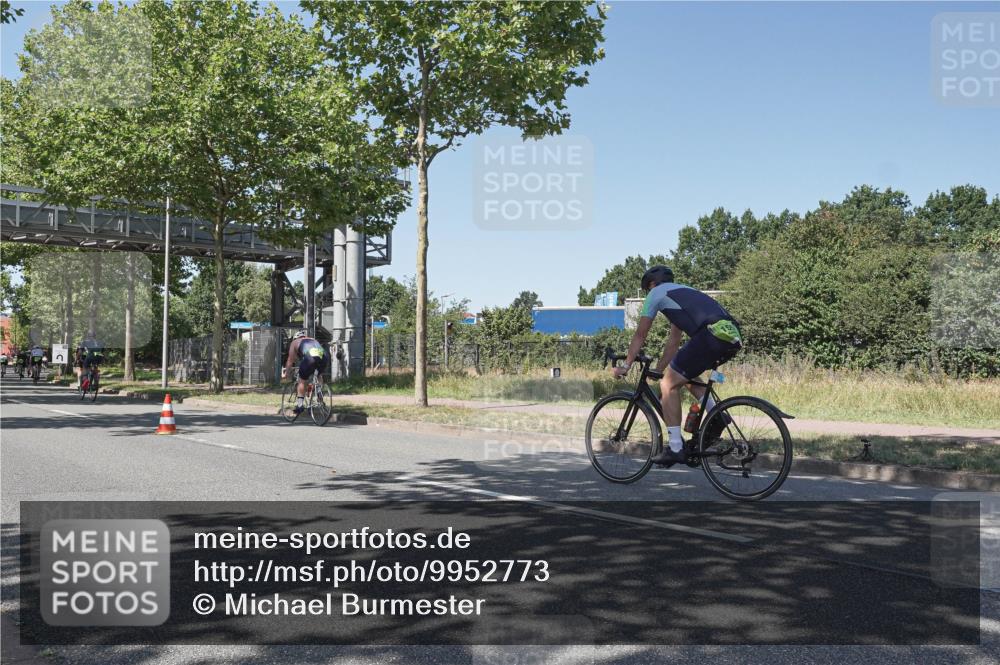 09.08.2026 - GEWOBA Citytriathlon Bremen Michael Burmester http://msf.ph/oto/9952773 09.08.2026 14:10:39 Radfahren 46, 71, 73, 123, 162 meine-sportfotos.de