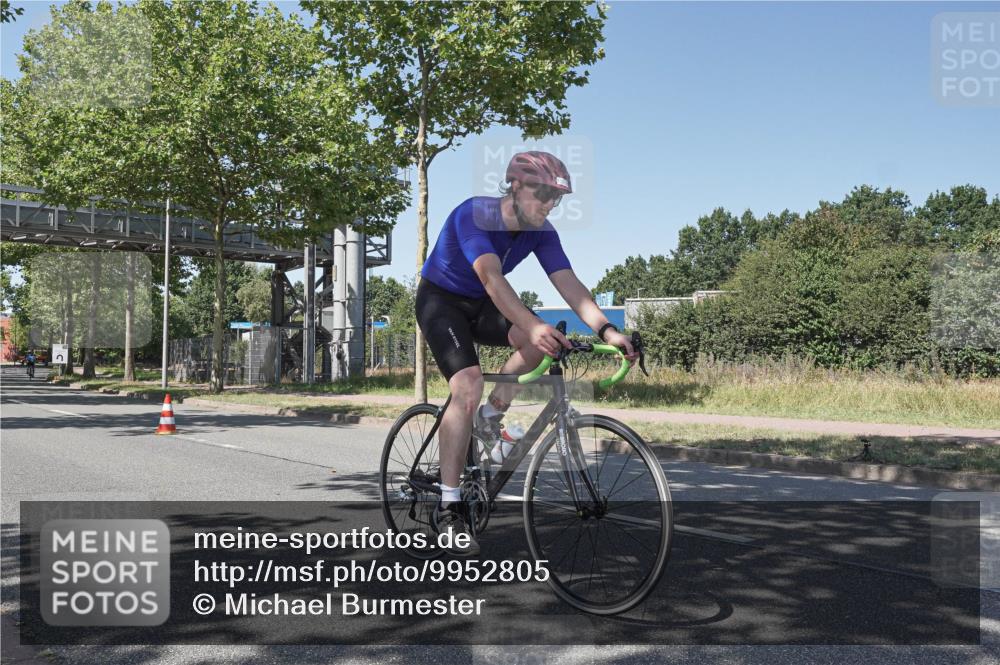 09.08.2026 - GEWOBA Citytriathlon Bremen Michael Burmester http://msf.ph/oto/9952805 09.08.2026 14:11:09 Radfahren 11, 33, 41, 50, 67, 68, 109, 113, 139, 144, 150, 331 meine-sportfotos.de