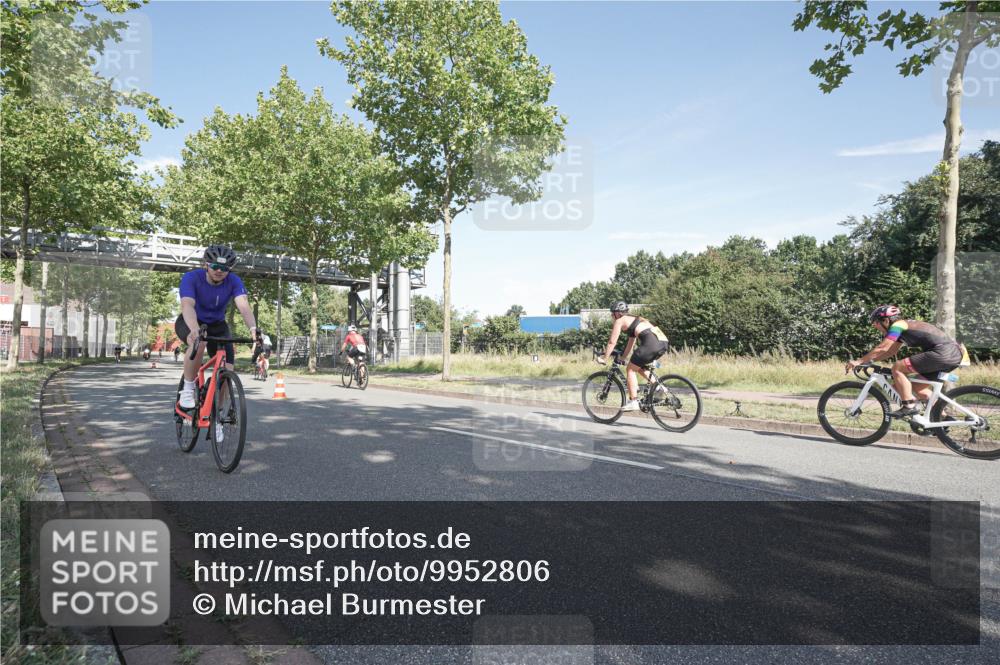 09.08.2026 - GEWOBA Citytriathlon Bremen Michael Burmester http://msf.ph/oto/9952806 09.08.2026 10:34:08 Radfahren 292, 306, 448, 477, 490, 495, 522, 531 meine-sportfotos.de