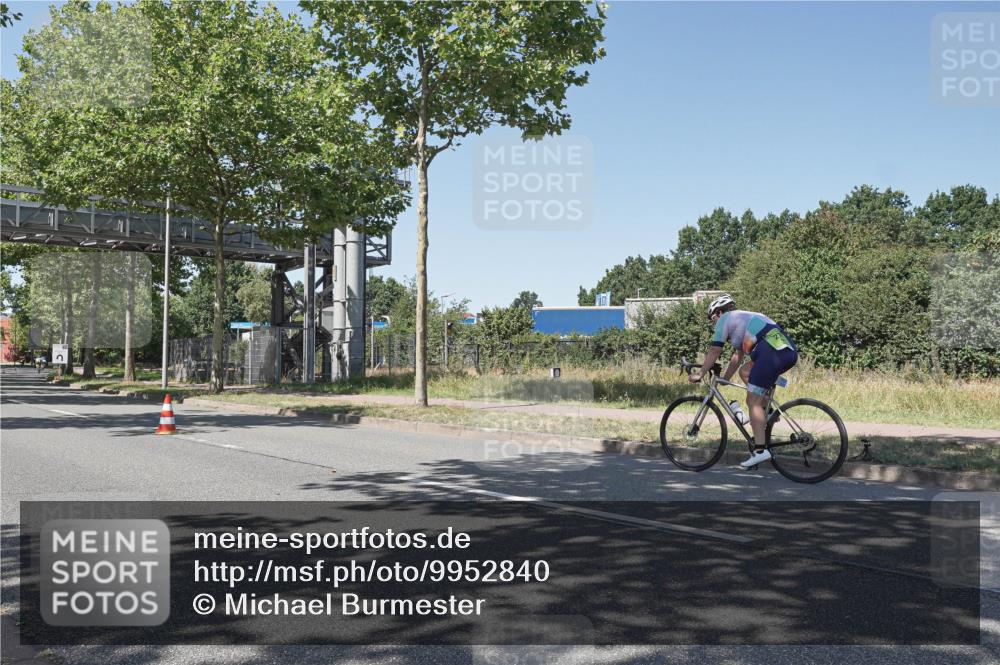 09.08.2026 - GEWOBA Citytriathlon Bremen Michael Burmester http://msf.ph/oto/9952840 09.08.2026 14:11:31 Radfahren 13, 26, 76, 84, 85, 92, 111, 114, 117, 118, 124, 125, 128, 129, 143, 155 meine-sportfotos.de