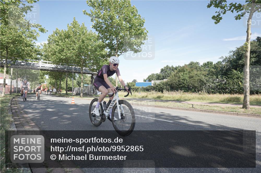 09.08.2026 - GEWOBA Citytriathlon Bremen Michael Burmester http://msf.ph/oto/9952865 09.08.2026 10:34:51 Radfahren 95, 99, 137, 193, 207, 209, 367, 399, 439, 461, 501, 514, 521 meine-sportfotos.de