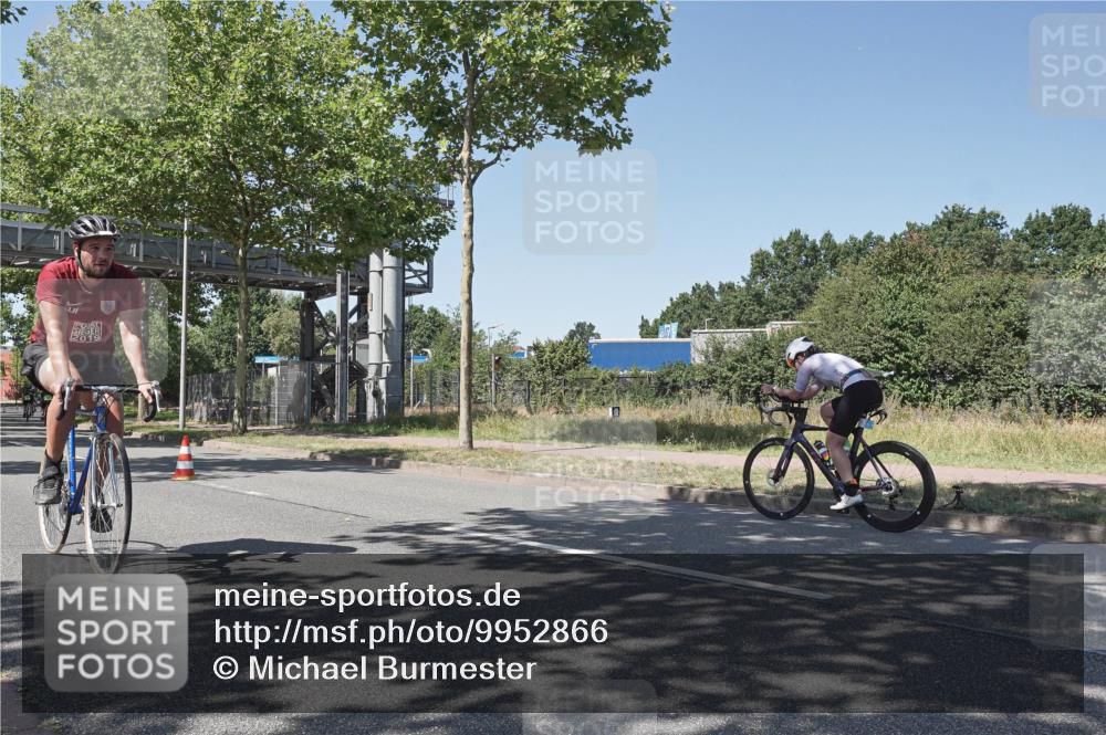 09.08.2026 - GEWOBA Citytriathlon Bremen Michael Burmester http://msf.ph/oto/9952866 09.08.2026 14:12:04 Radfahren 44, 60, 70, 151, 350 meine-sportfotos.de