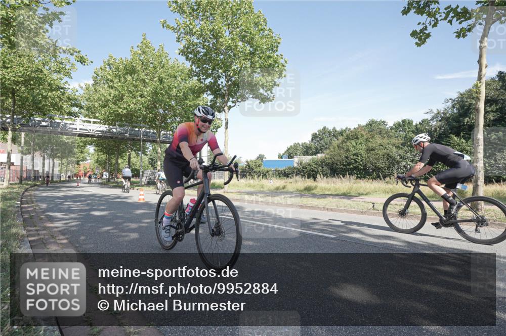 09.08.2026 - GEWOBA Citytriathlon Bremen Michael Burmester http://msf.ph/oto/9952884 09.08.2026 10:35:01 Radfahren 95, 137, 207, 439, 461, 501, 513, 514, 527 meine-sportfotos.de