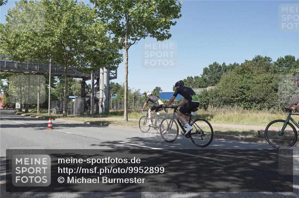 09.08.2026 - GEWOBA Citytriathlon Bremen Michael Burmester http://msf.ph/oto/9952899 09.08.2026 14:12:38 Radfahren 22, 45 meine-sportfotos.de