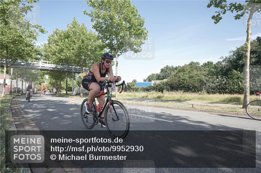 09.08.2026 - GEWOBA Citytriathlon Bremen Michael Burmester http://msf.ph/oto/9952930 09.08.2026 10:35:21 Radfahren 3, 27, 129, 143, 169, 175, 189, 195, 243, 326, 436, 440, 446, 467, 473, 476, 487, 527 meine-sportfotos.de