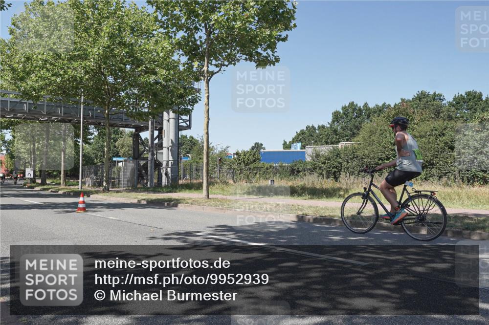 09.08.2026 - GEWOBA Citytriathlon Bremen Michael Burmester http://msf.ph/oto/9952939 09.08.2026 14:13:01 Radfahren 2, 21, 24, 38, 82, 83, 148, 279, 294 meine-sportfotos.de