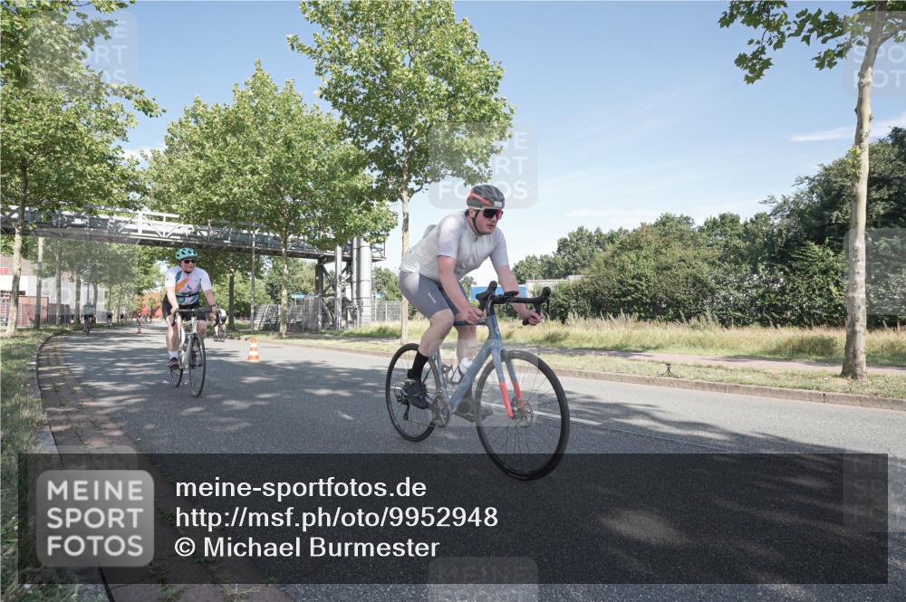 09.08.2026 - GEWOBA Citytriathlon Bremen Michael Burmester http://msf.ph/oto/9952948 09.08.2026 10:35:31 Radfahren 3, 15, 27, 43, 57, 87, 141, 175, 189, 243, 361, 440, 504 meine-sportfotos.de
