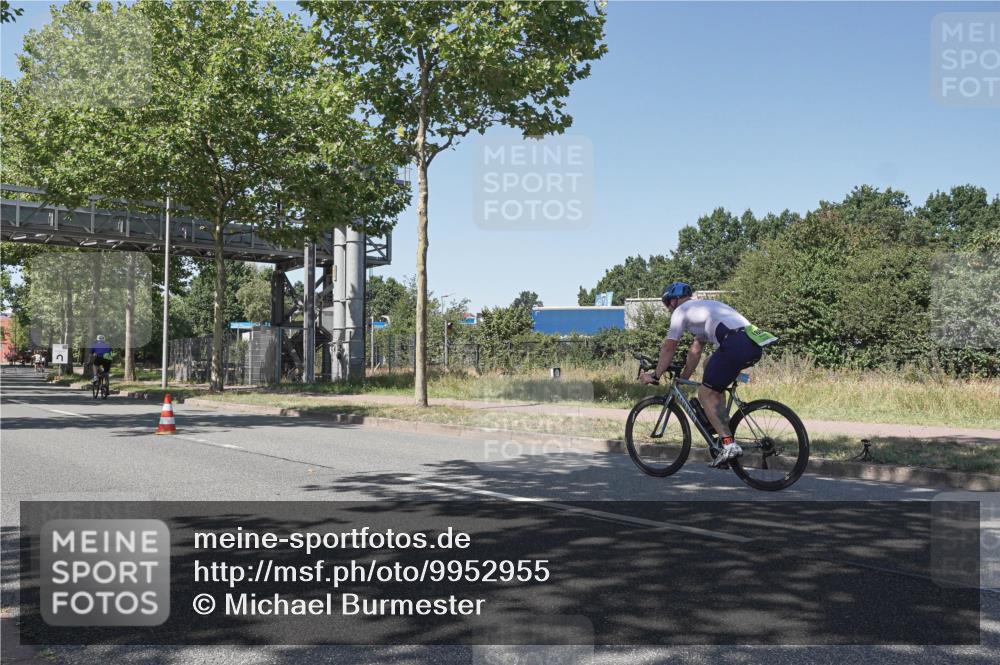 09.08.2026 - GEWOBA Citytriathlon Bremen Michael Burmester http://msf.ph/oto/9952955 09.08.2026 14:13:12 Radfahren 2, 38, 54, 82, 279, 304 meine-sportfotos.de