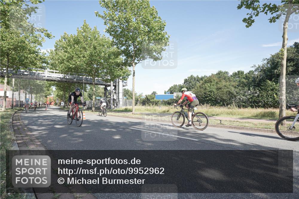 09.08.2026 - GEWOBA Citytriathlon Bremen Michael Burmester http://msf.ph/oto/9952962 09.08.2026 10:35:40 Radfahren 15, 37, 43, 57, 87, 107, 119, 141, 181, 189, 217, 361, 423, 504, 509 meine-sportfotos.de