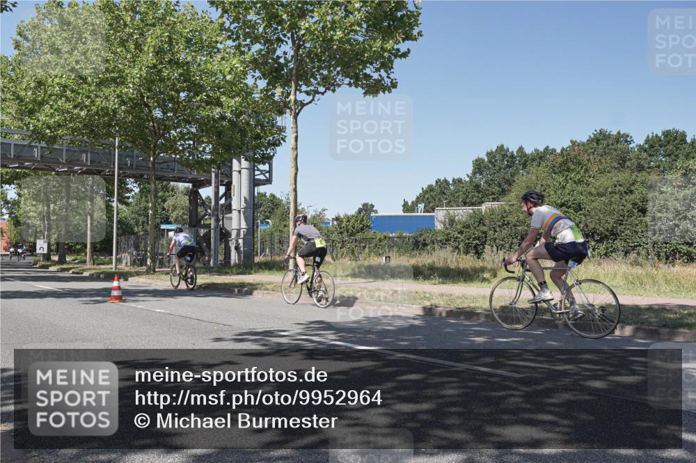 09.08.2026 - GEWOBA Citytriathlon Bremen Michael Burmester http://msf.ph/oto/9952964 09.08.2026 14:13:21 Radfahren 36, 52, 54, 74, 200, 254, 304, 353 meine-sportfotos.de