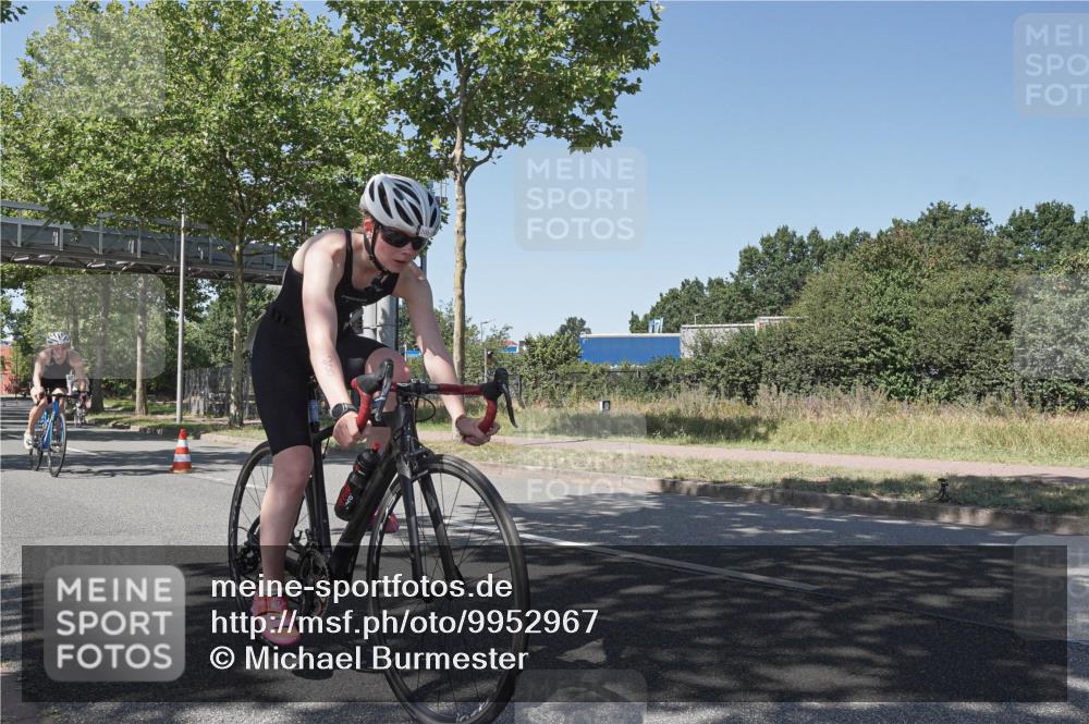 09.08.2026 - GEWOBA Citytriathlon Bremen Michael Burmester http://msf.ph/oto/9952967 09.08.2026 14:13:25 Radfahren 36, 52, 74, 86, 158, 200, 254, 353 meine-sportfotos.de