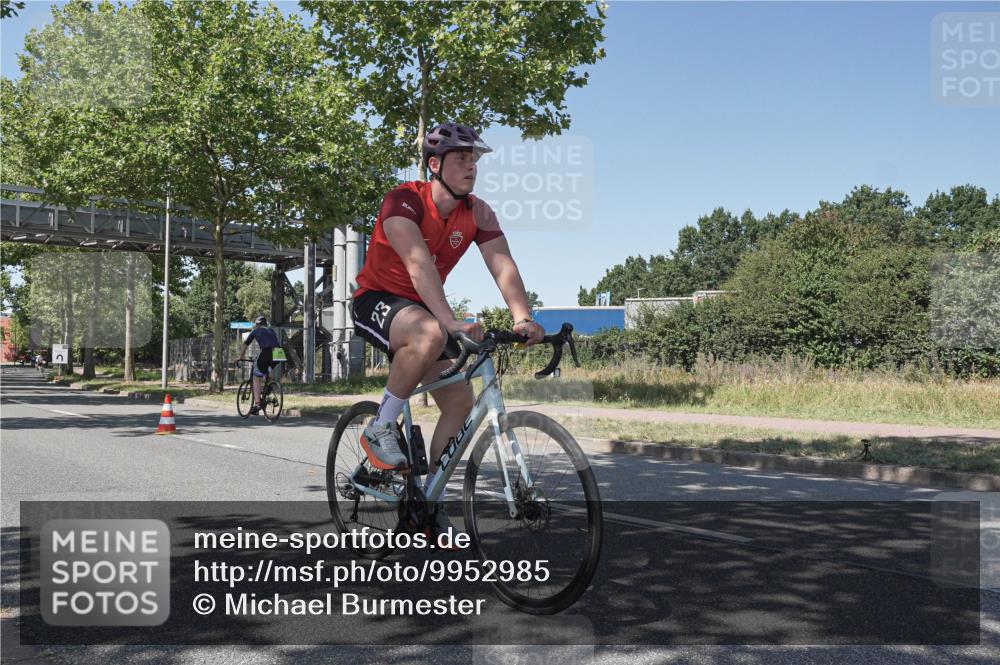 09.08.2026 - GEWOBA Citytriathlon Bremen Michael Burmester http://msf.ph/oto/9952985 09.08.2026 14:13:37 Radfahren 12, 17, 52, 74, 86, 95, 98, 115, 152, 158, 179, 180, 200, 254, 346, 353 meine-sportfotos.de
