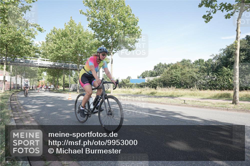 09.08.2026 - GEWOBA Citytriathlon Bremen Michael Burmester http://msf.ph/oto/9953000 09.08.2026 10:35:58 Radfahren 17, 29, 89, 107, 109, 119, 123, 151, 153, 167, 187, 201, 241, 444, 462, 466, 471, 494 meine-sportfotos.de
