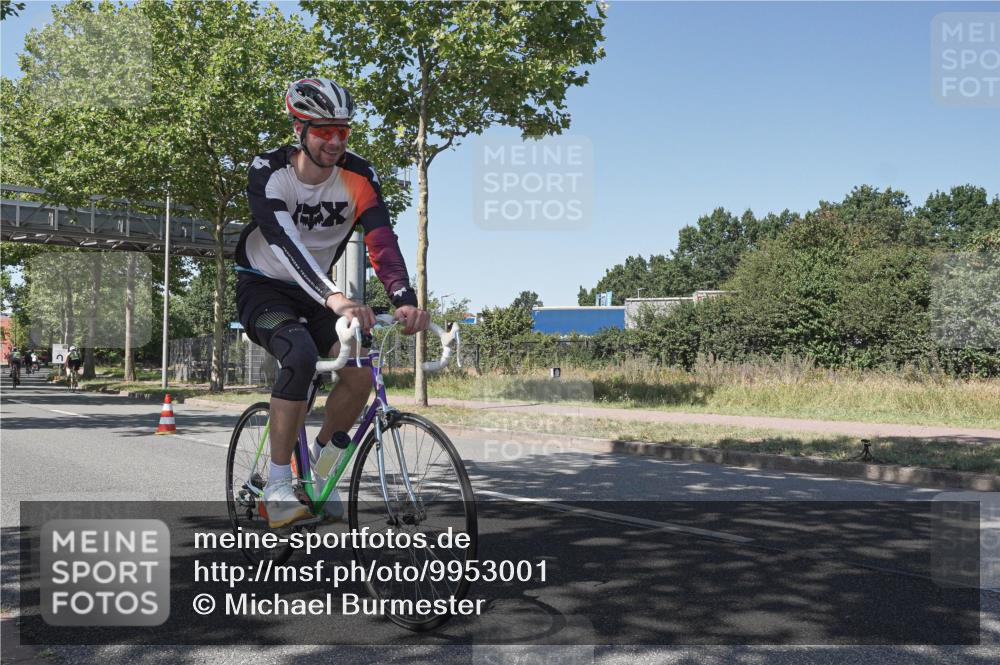 09.08.2026 - GEWOBA Citytriathlon Bremen Michael Burmester http://msf.ph/oto/9953001 09.08.2026 14:13:48 Radfahren 12, 17, 47, 95, 98, 115, 126, 130, 152, 179, 180, 346 meine-sportfotos.de