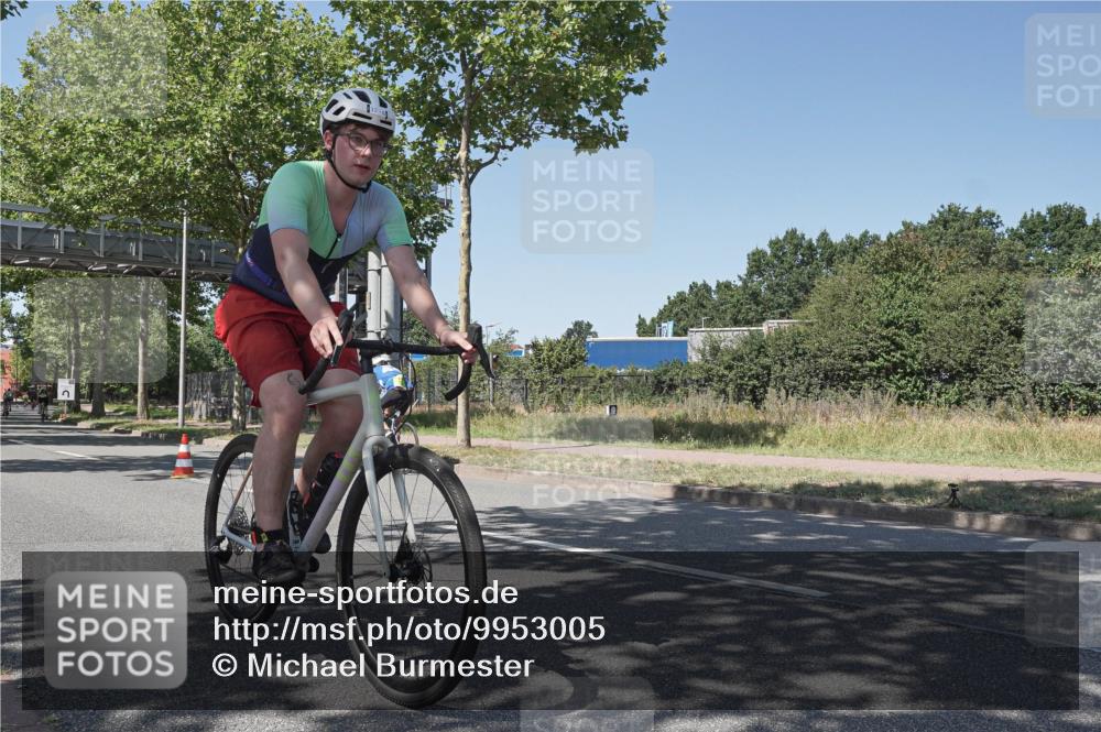 09.08.2026 - GEWOBA Citytriathlon Bremen Michael Burmester http://msf.ph/oto/9953005 09.08.2026 14:13:49 Radfahren 12, 17, 47, 95, 98, 115, 126, 130, 152, 179, 180, 346 meine-sportfotos.de