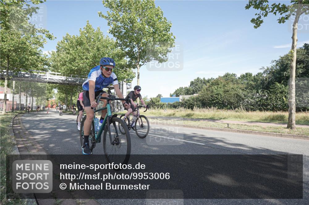 09.08.2026 - GEWOBA Citytriathlon Bremen Michael Burmester http://msf.ph/oto/9953006 09.08.2026 10:36:02 Radfahren 89, 109, 123, 151, 153, 167, 187, 241, 390, 444, 462, 466, 471, 480, 494 meine-sportfotos.de
