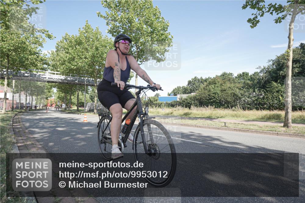 09.08.2026 - GEWOBA Citytriathlon Bremen Michael Burmester http://msf.ph/oto/9953012 09.08.2026 10:36:07 Radfahren 23, 89, 109, 123, 151, 153, 167, 187, 390, 444, 460, 466, 480, 494, 530 meine-sportfotos.de