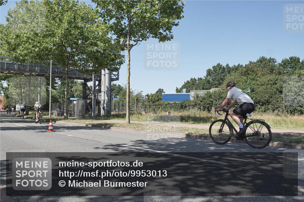 09.08.2026 - GEWOBA Citytriathlon Bremen Michael Burmester http://msf.ph/oto/9953013 09.08.2026 14:13:52 Radfahren 12, 47, 95, 98, 126, 130, 179 meine-sportfotos.de