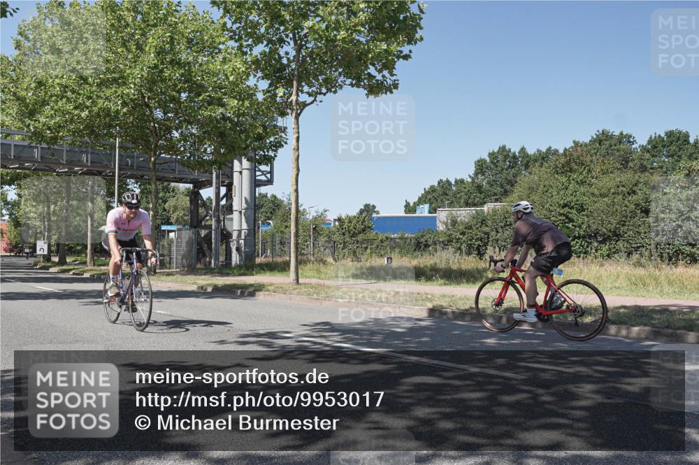 09.08.2026 - GEWOBA Citytriathlon Bremen Michael Burmester http://msf.ph/oto/9953017 09.08.2026 14:14:03 Radfahren 47, 57, 69, 126, 130, 146, 186 meine-sportfotos.de