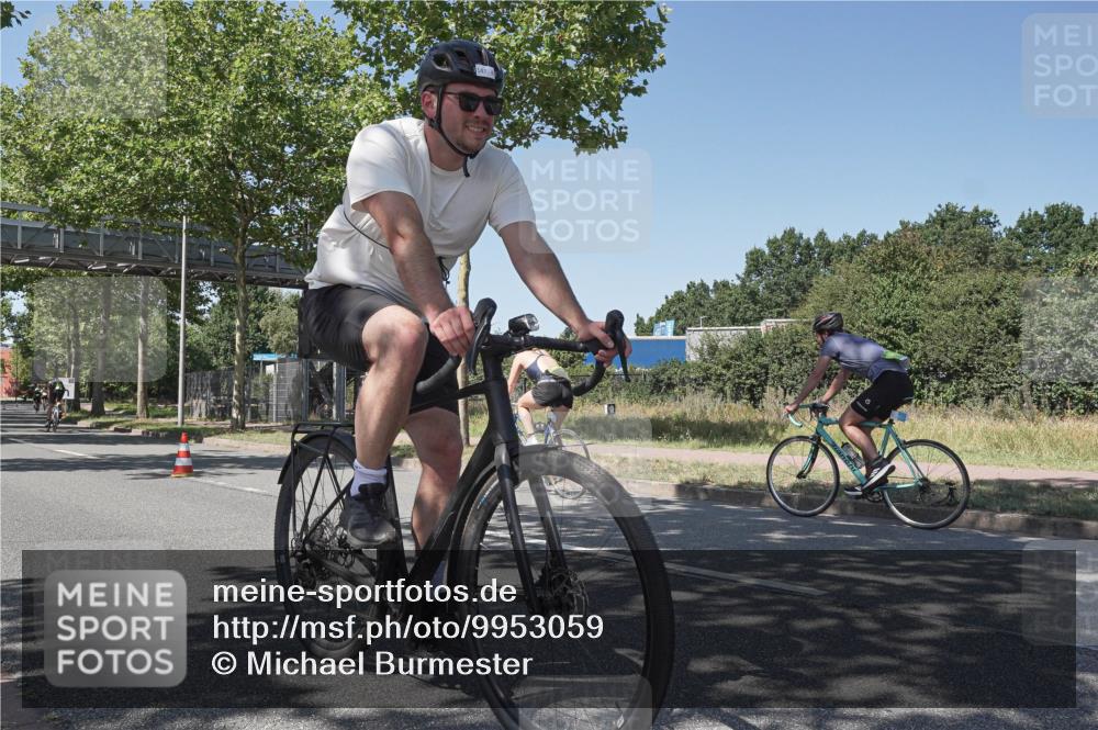 09.08.2026 - GEWOBA Citytriathlon Bremen Michael Burmester http://msf.ph/oto/9953059 09.08.2026 14:14:44 Radfahren 121, 147, 265, 278, 401 meine-sportfotos.de