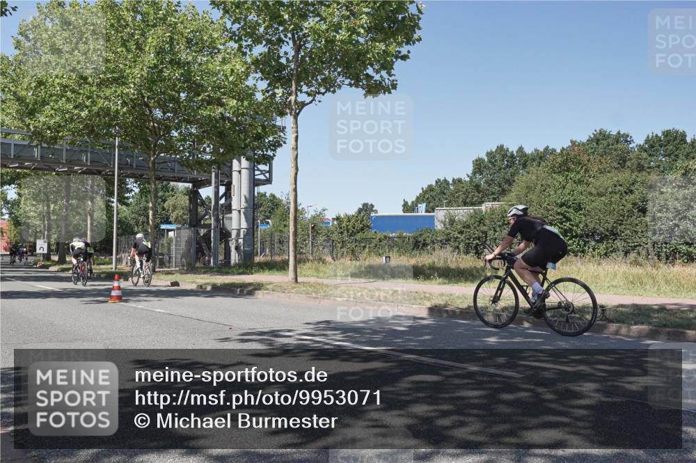 09.08.2026 - GEWOBA Citytriathlon Bremen Michael Burmester http://msf.ph/oto/9953071 09.08.2026 14:14:54 Radfahren 3, 64, 147 meine-sportfotos.de