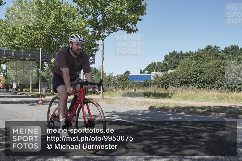 09.08.2026 - GEWOBA Citytriathlon Bremen Michael Burmester http://msf.ph/oto/9953075 09.08.2026 14:14:58 Radfahren 3, 64 meine-sportfotos.de