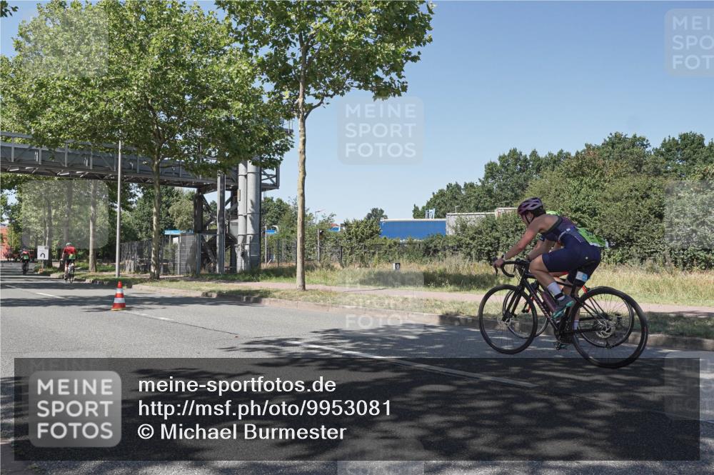 09.08.2026 - GEWOBA Citytriathlon Bremen Michael Burmester http://msf.ph/oto/9953081 09.08.2026 14:15:04 Radfahren 3, 64, 66, 374 meine-sportfotos.de