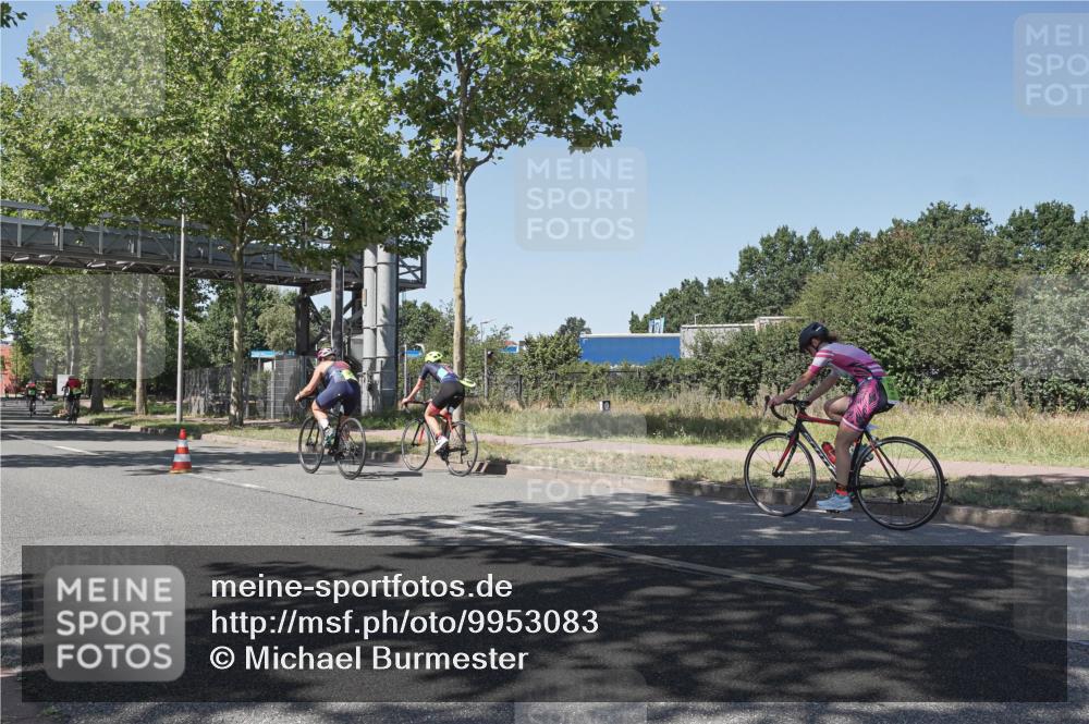 09.08.2026 - GEWOBA Citytriathlon Bremen Michael Burmester http://msf.ph/oto/9953083 09.08.2026 14:15:04 Radfahren 3, 64, 66, 374 meine-sportfotos.de